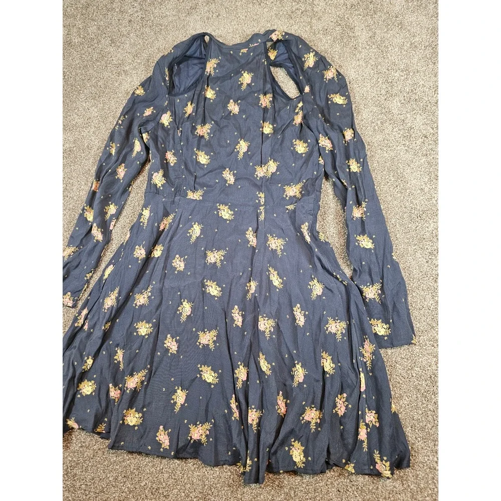 Free People Floral Shoulder Cut Out Mini Dress Navy Blue Long Sleeve Size 8